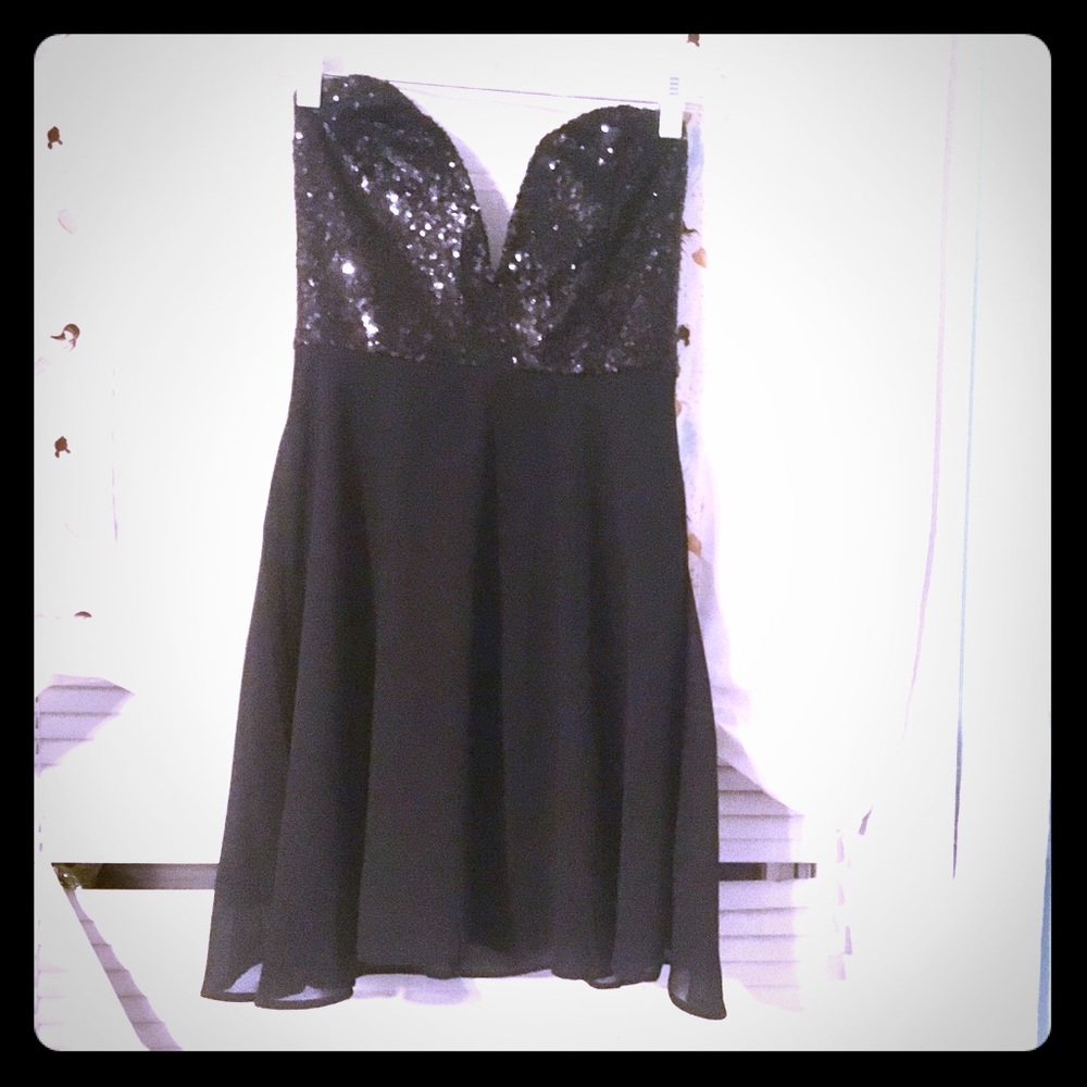 LAST CHANCE strapless sequin deep V mini dress